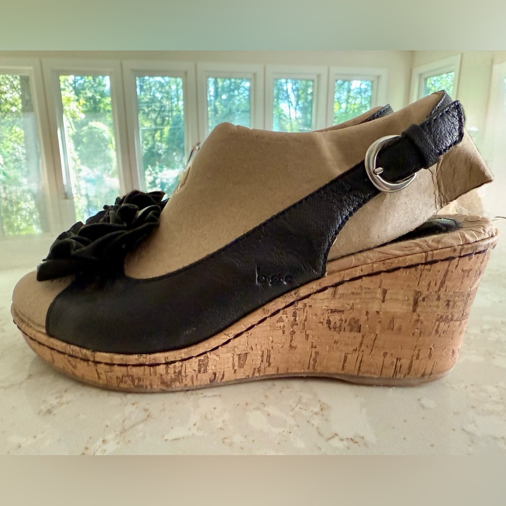 Black Leather Wedge Shoes with Flower Detail, Cork Sole, b.o.c. Born, US Size 9